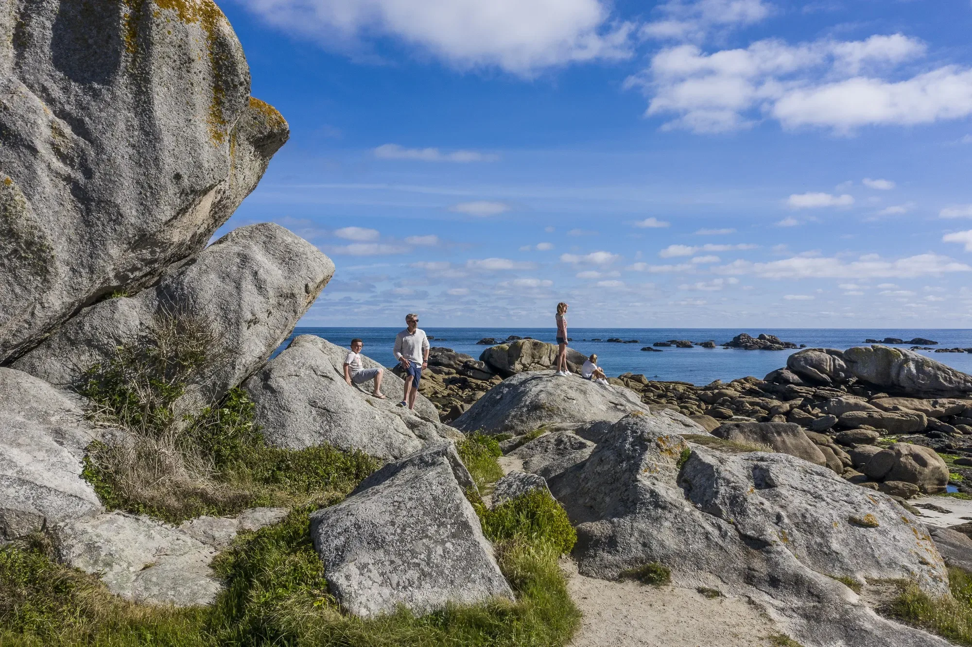 Menhir e dolmen nel Finistère settentrionale