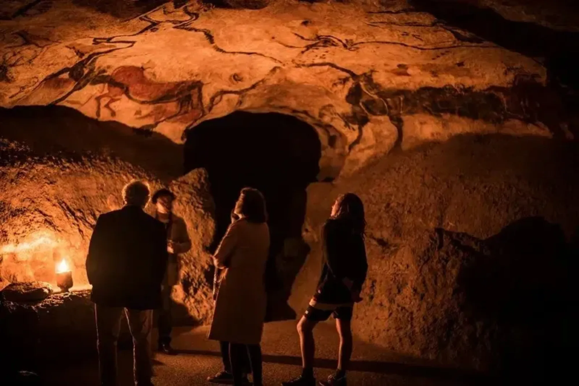 Visitez la Grotte des Combarelles : voyage au cœur de la Préhistoire